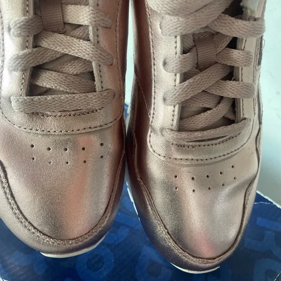 Reebok Classic Harman CL Run Rose Gold Metallic Sneakers Ortholite Comfort 10 - Picture 4 of 6